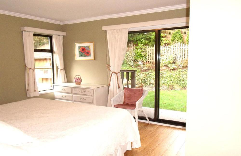 Mountain Bed & Breakfast North Vancouver Camera foto