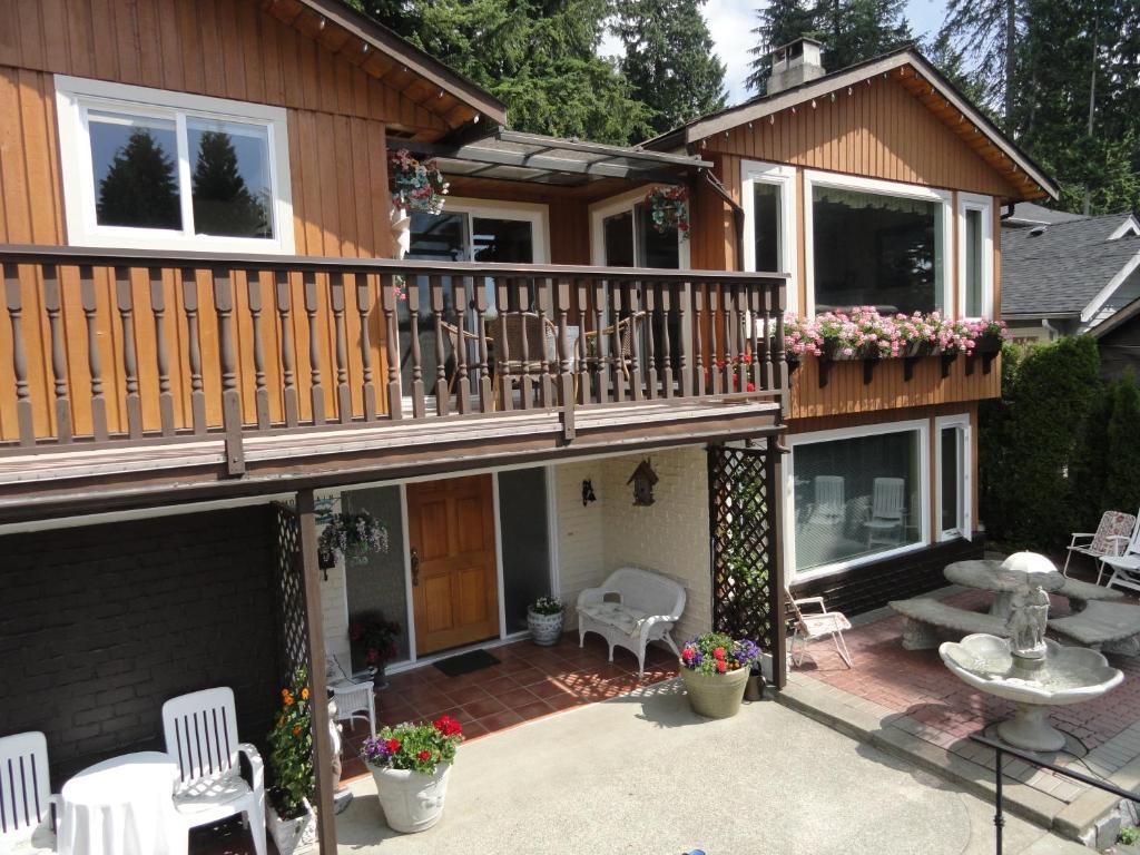 Mountain Bed & Breakfast North Vancouver Esterno foto