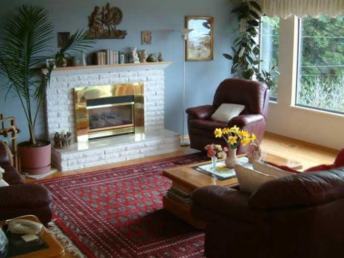 Mountain Bed & Breakfast North Vancouver Esterno foto